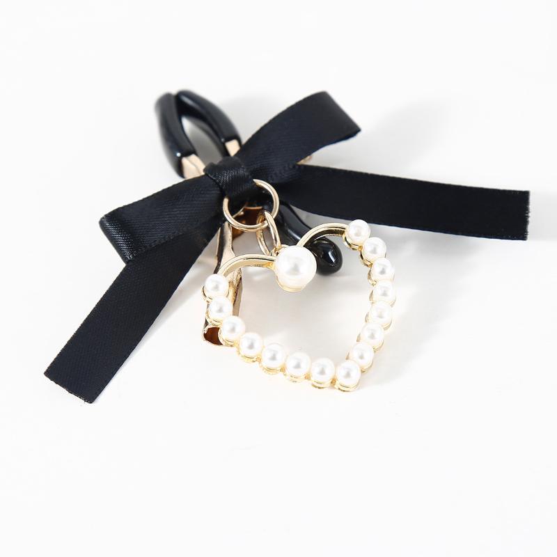 Adjustable Nipple Clamps With Soft Non Slip Tips Black Bow And Pearl Heart Pendant Perfect For Intimate Couple Bedroom Play