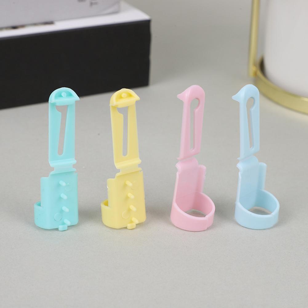 Crochet Gift Idea Adjustable Yarn Guide Ring for Crocheters Knitters Tension Control Tool for Lefties Righties Crochet for Women