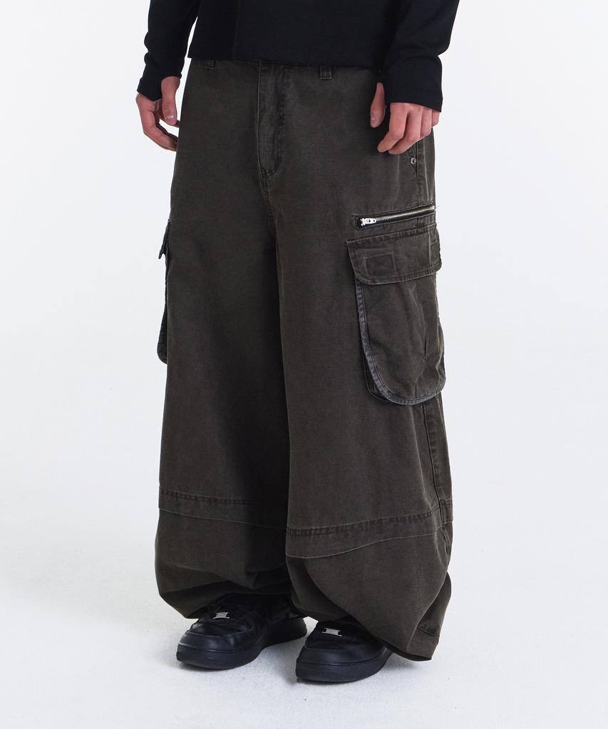 Gicheol Vintage Zip Cargo Balloon Pants (Washed Khaki)
