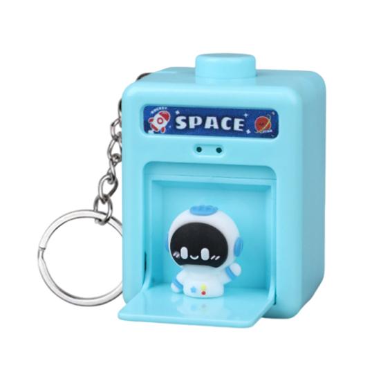 

3D Astronaut Popper Box Keychain Cartoon Creative Pops Fidget Toy for Kids Cute Keyring Pendant Stress Relief Gift Random Style