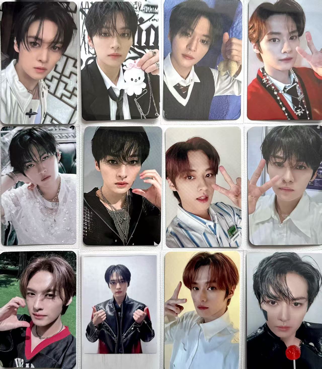 Набор фотокарточек Stray kids LeeKnow 4pcs