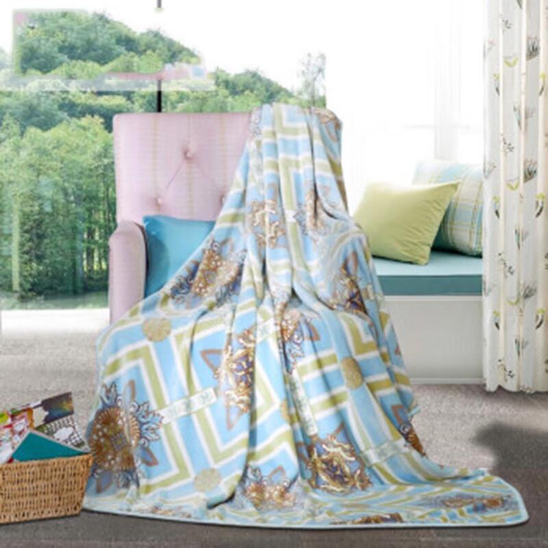 Fuan na Isfil Multi-purpose Flannel Throw Blanket