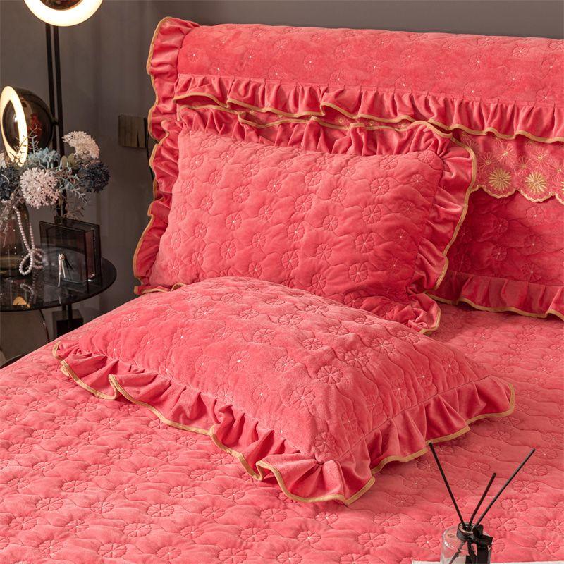 Thick Milk Velvet and Cotton Pillowcase Set Paired with Thick Velvet and Quick Heating Cotton Pillowcase for Warmth