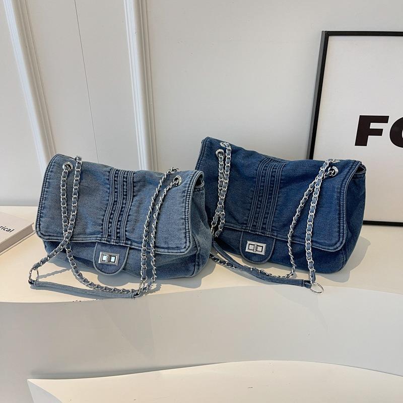 Denim Women's Large Capacity Chain Shoulder Commuting Bag
