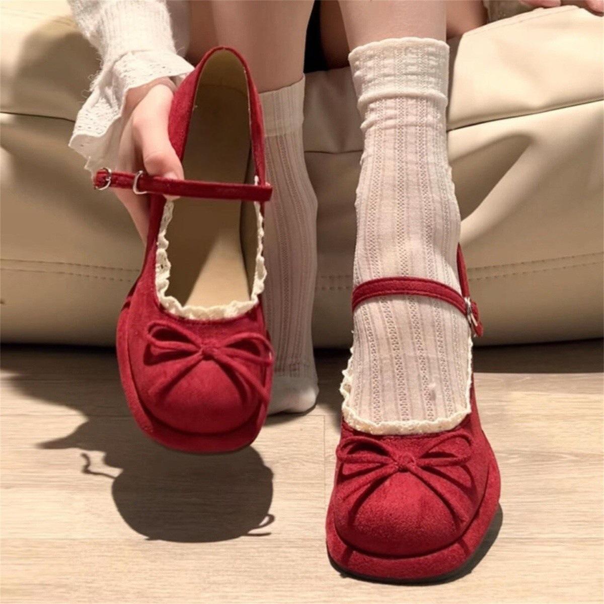 Первая встреча Французские красивые красные туфли Мэри Джейн на высоком каблуке 2026 новая весенняя модель элегантные удобные для ног толстый каблук туфли на один сезон 35 красный