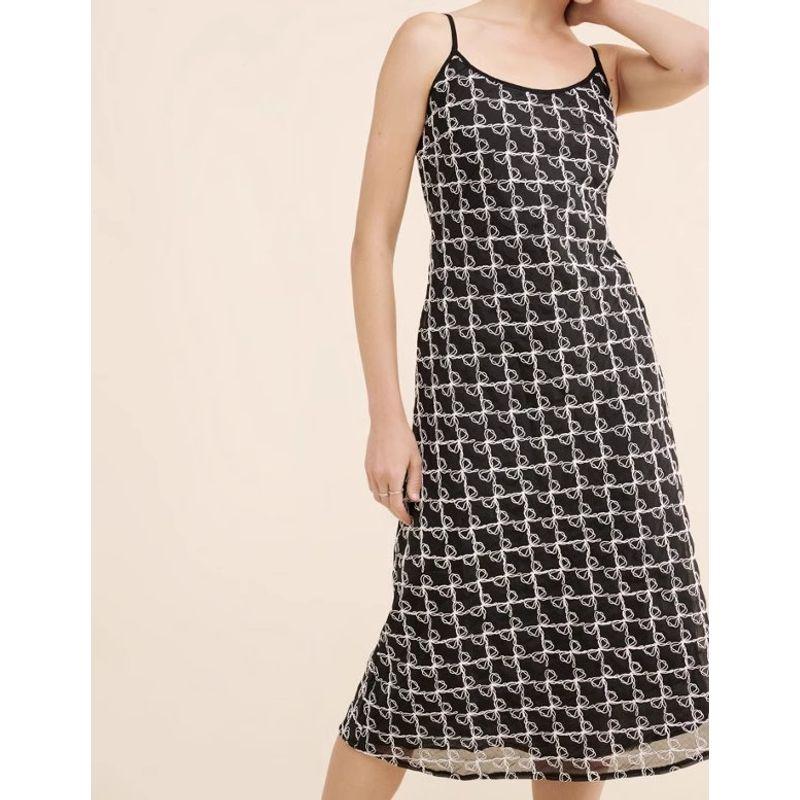 

Экспорт Одиночный Самый простой для Сочетания Мода Элегантность Подтяжки Изысканная Вышивка Летнее Новое поступление А-силуэт Стройнящее Сексуальное Платье Богини Black 2XL