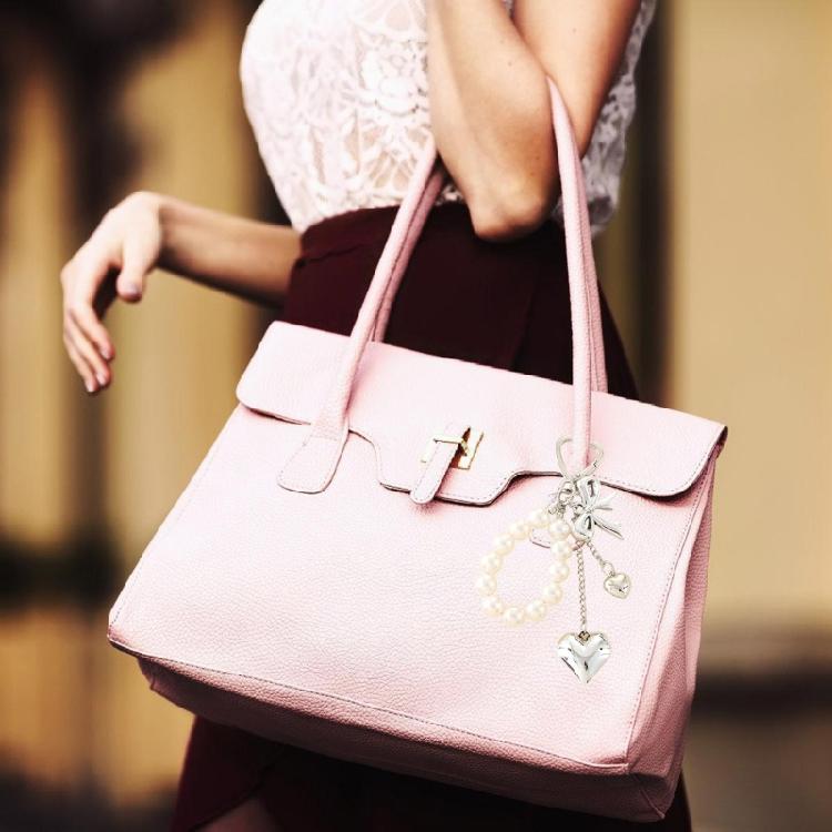 Pearls Bows Keychain Bag Charms Car Keyrings Bag Charms Accessories for Purse Backpack Decorations Valentines Day Gifts