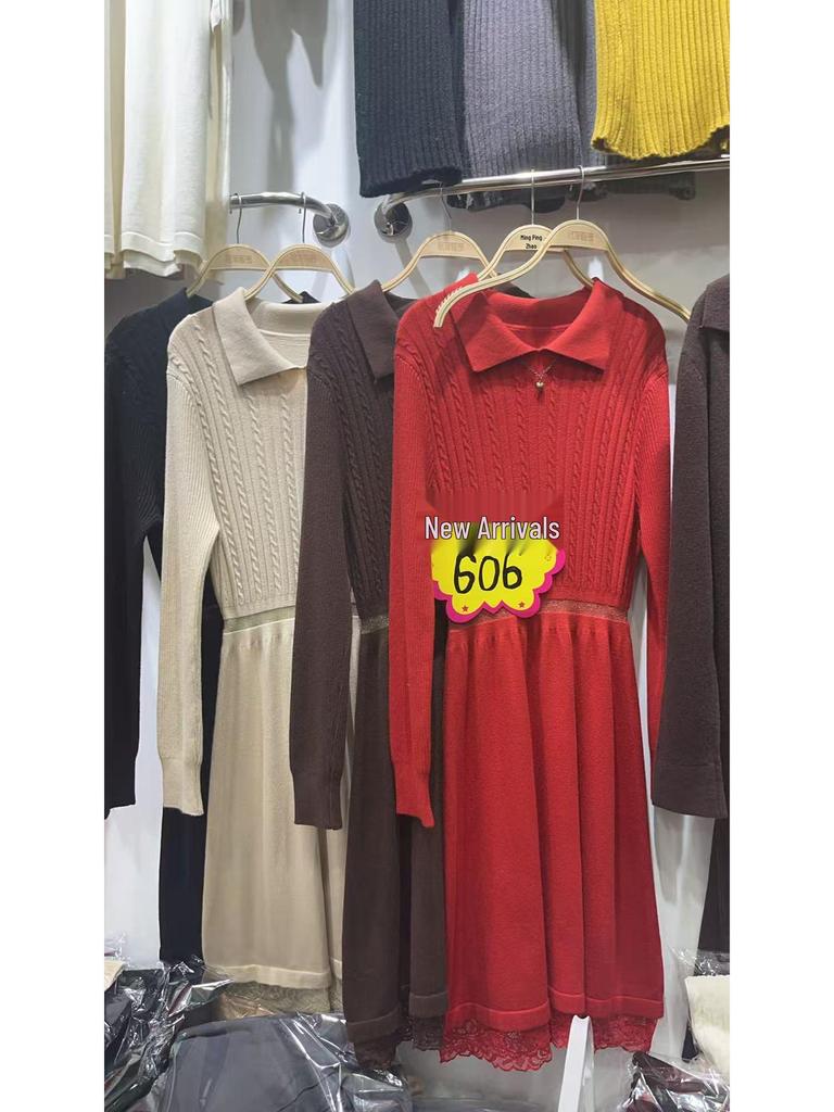 2025 Autumn-Winter Lace Base Layer Knit Dress with Waist-Cinched Skirt & Lapel for Women