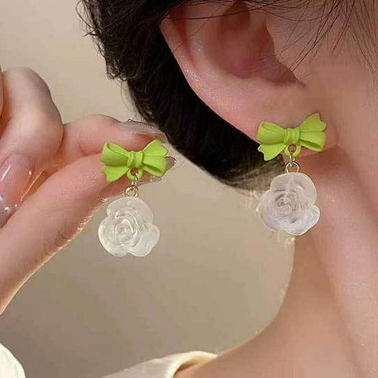 Koreanischer Stil Nicht-Piercing Ohrclip mit langem Quaste, Perlmutt Schmetterlings Design für Damen - High-End, Coole Mode.