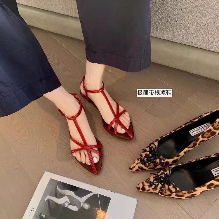 Retro wedge heel strap temperament sandals mid-heel fashion silver women's shoes 2025 summer new pointed Roman beach shoes