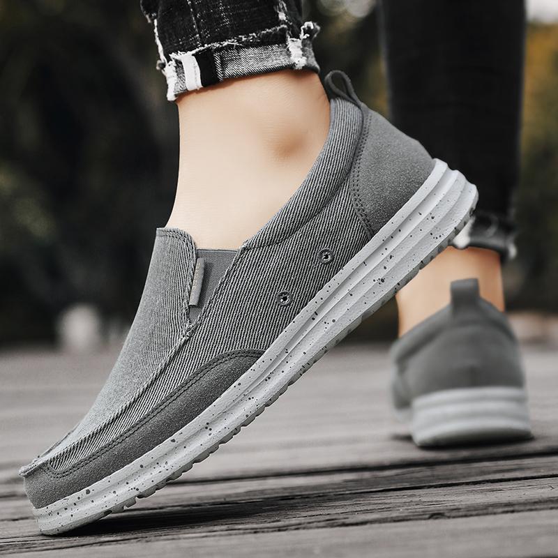 2024 New Spring Summer Light Canvas Shoes Men Breathable Men Shoes Loafers Soft Comfortable Outdoor Flat Lazy Shoes for Male