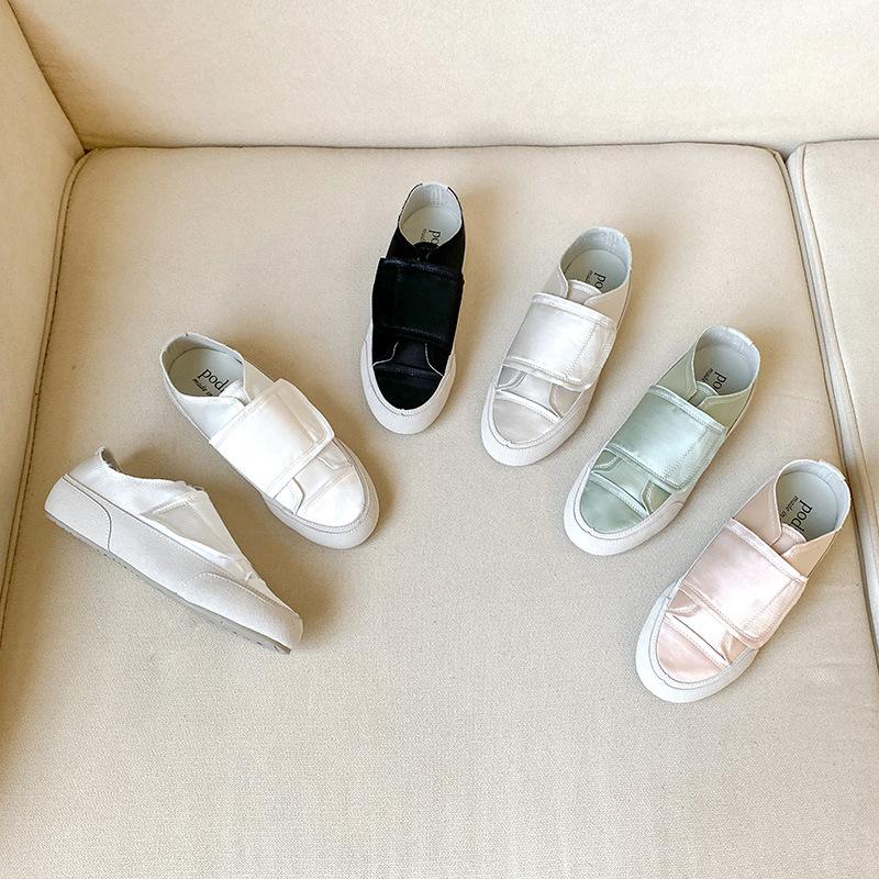 2025 spring canvas fabric outer wear sports shoes Velcro flat casual campus single shoes women fresh and versatile