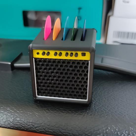 Guitar Picks Holder Retro Amplifier Style Guitar Pick Display Case with 5 Slots Guitar Pick Storage Box Gift for Guitar Players Music Enthusiasts