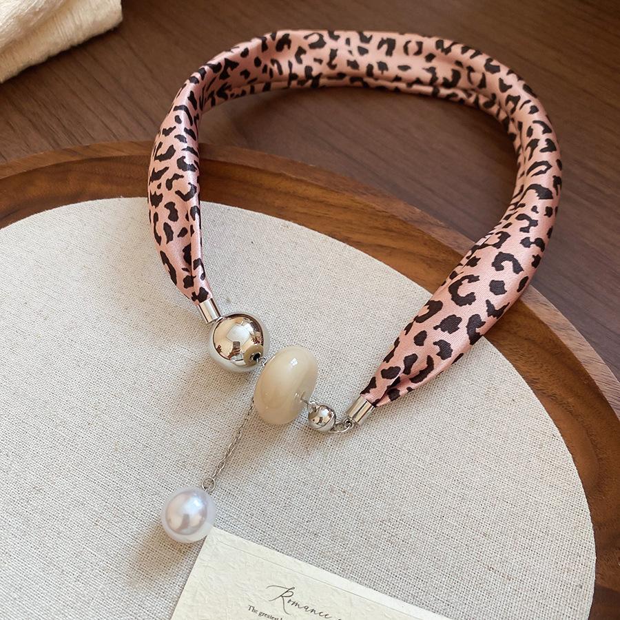 Retro style coffee fabric acrylic love necklace light luxury sweater chain versatile necklace women