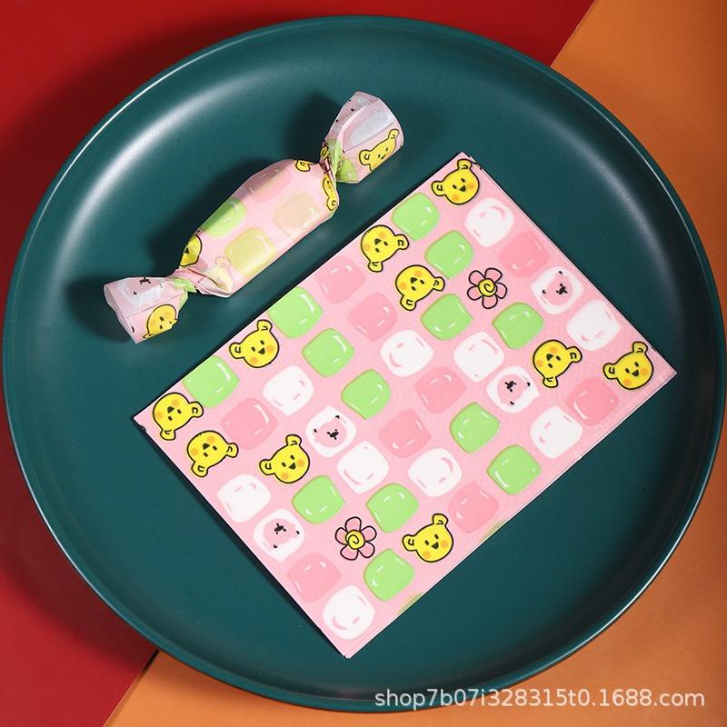 100Pcs/pack Cartoon Printed Handmade DIY Nougat Candy Packaging Oil Papers Milk Taffy Wrapper New Year Holiday Party Decoration