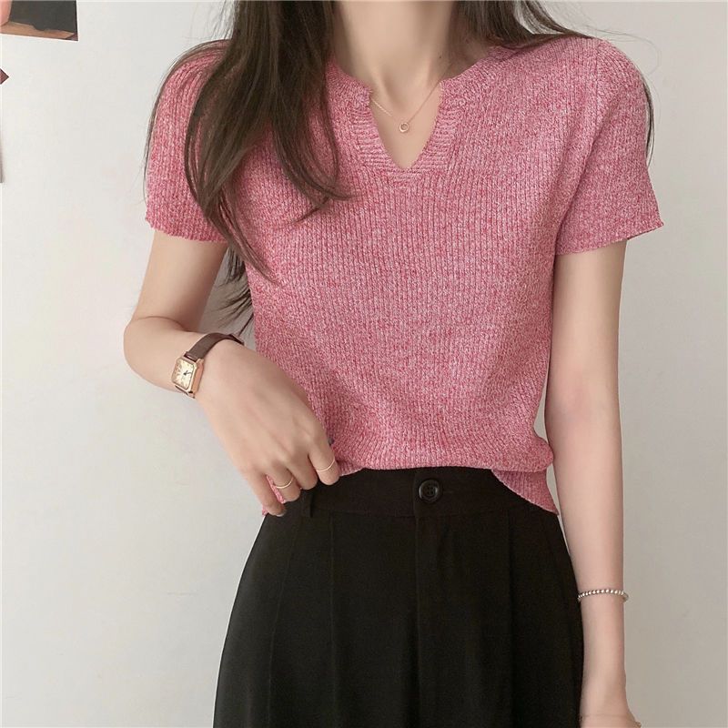 Grey V-neck Short Sleeved T-shirt for Women's Summer Thin Design Sweet and Spicy Girl Slim Fit Short Knitted Top