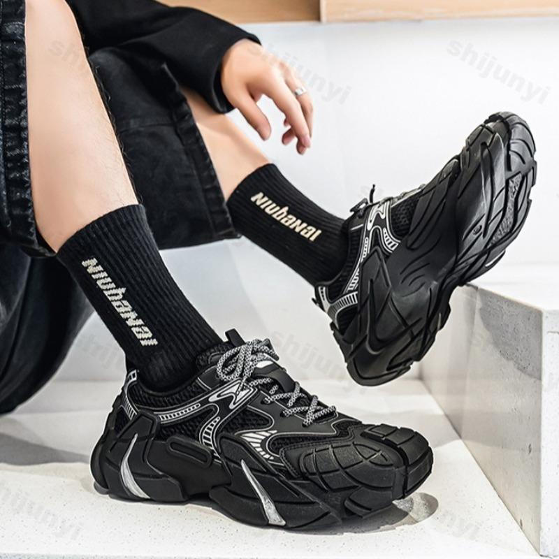 Madingi nišiniai vyriški žemo profilio kasdieniai sportbačiai su storu padu 2025 m. rudens naujiena tinklelis kvėpuojantis patogūs madingi universalūs masyvūs sportbačiai