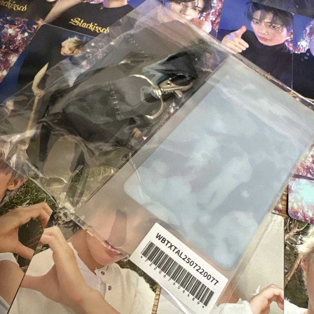 [USED] Txt Starkissed Bonus Lakidro Trading Card Phone Tab Neck Strap