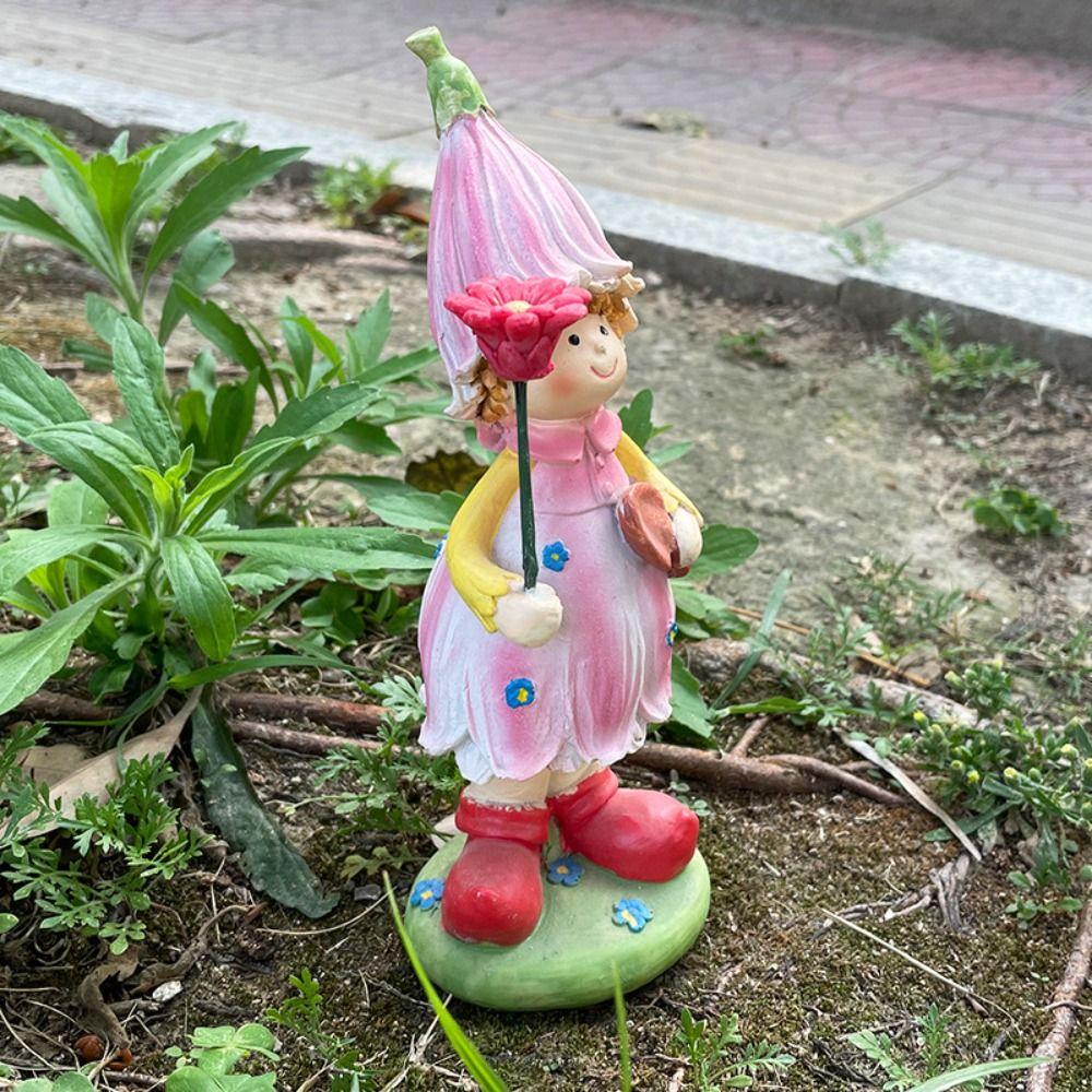 2pcs Cute Garden Couple Sculpture Resin Miniatures Figurine Boy and Girl Statue  Flowerpot