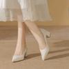 Högklackade damskor beige spetsig tå låg skärning enkla skor kvinnlighet och bröllopsskor mångsidiga inte trötta fötter arbetsskor