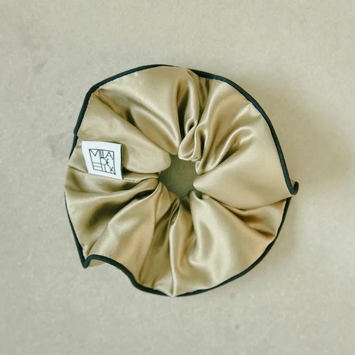 Line silk scrunchie