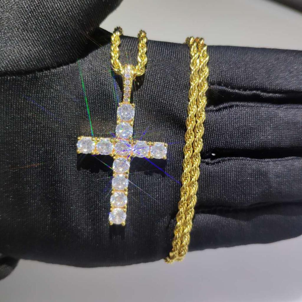 Hip Hop Exquisite Jewelry Iced Out Cross Pendant Quality Sparkling Men and Women Styles Dispatch On Behalf Wholesale