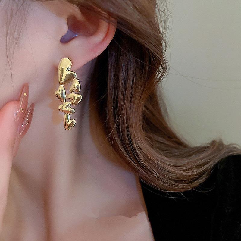 1 Pair of Stylish Irregular Earrings, Designer Style, Heart-shaped Gloss Magazine Style, Exaggerated Earrings