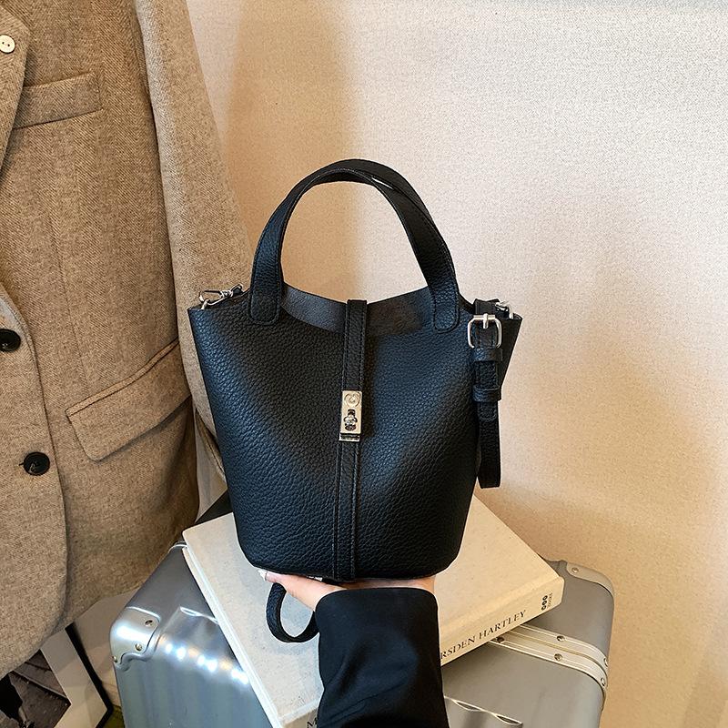 Vintage Maillard Small Bag 2025 New Casual Versatile Women's Messenger Bag Exquisite Hand-held Mother Bucket Bag