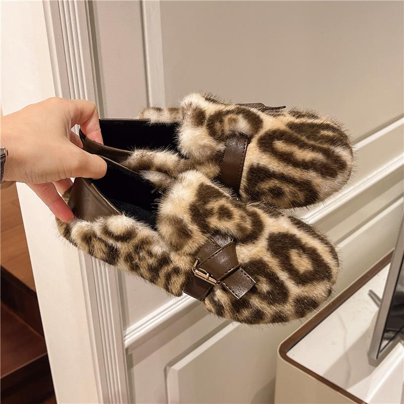 Flat-bottomed Retro Outer Wear Leopard Print One-pedal Lazy Cotton Shoes Women's 2025 Autumn New Plush Warm Fluffy Shoes