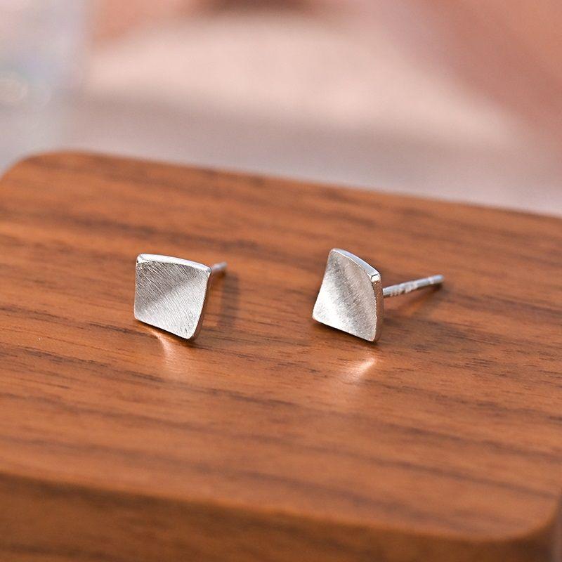 

S999 Sterling Silver Stud Earrings Women s Brushed Design Square Earrings 2025 New Arrival Best Selling Fancy Ear-Caring Earrings Square straight Pin Stud Earrings