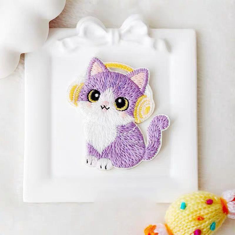 4 Pcs Mixed Cute Cartoon Cat With Headphones Embroidered Patches Iron On Decorative Applique