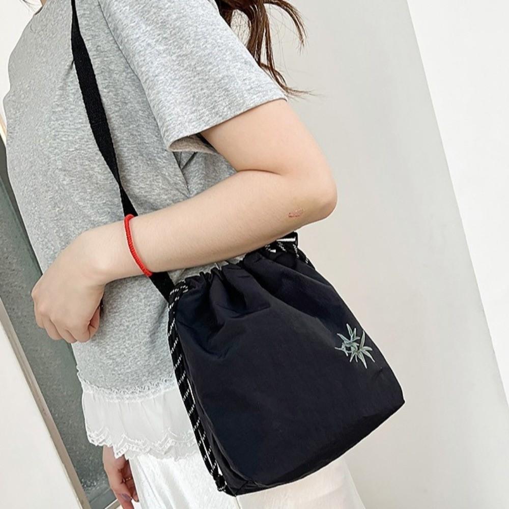 Large Capacity Nylon Bucket Bag Lightweight Crossbody Bag Simple Drawstring Shoulder Bag  Ladies