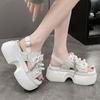 Mode Neue Sommer Freizeitschuhe Frau 8CM Hohe Plateau-Trainer Atmungsaktive Absätze Keilabsatz Sneakers Damen Leder Klobige Sandalen