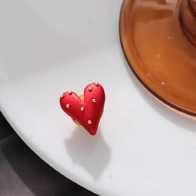 Red Heart Shirt Collar Clip Elegant Garment Fixer Accessory For Everyday Wear Fashion Statement Accessories