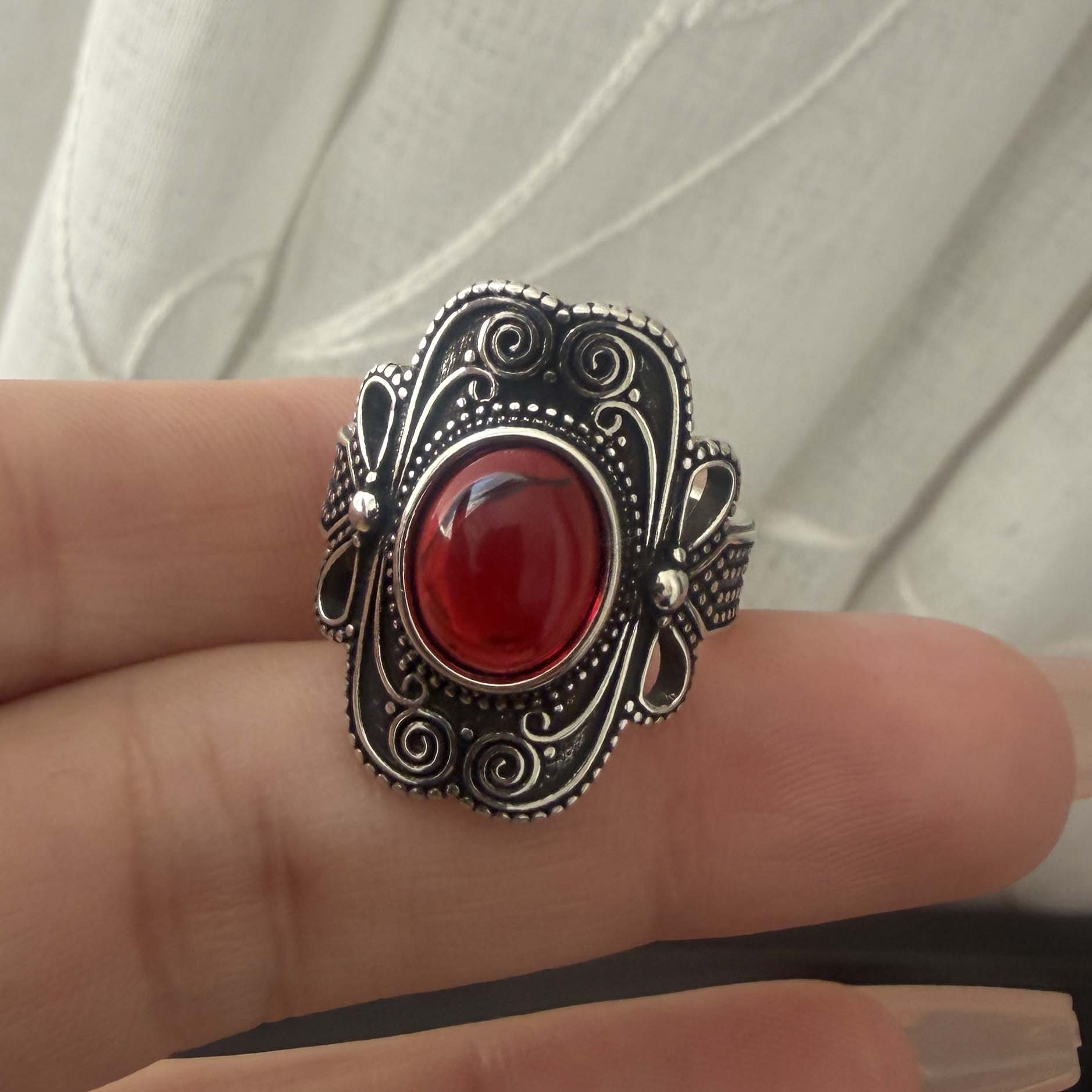 

925 Sterling Silver Rings for Women Couple Minimalist Handmade Retro Red Big Stone Ring Fine Jewelry Gift Prevent Allergy resizable