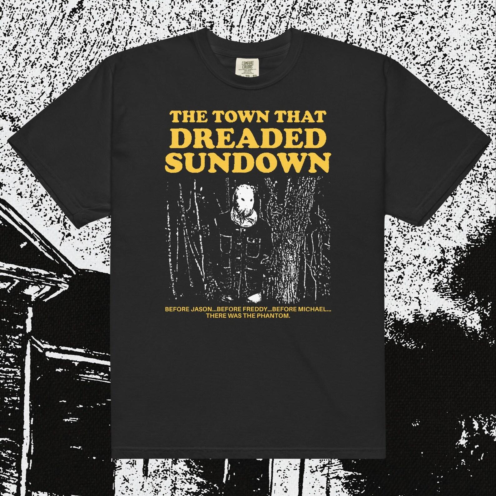 The Town That Dreaded Sundown: Horror Comfort Colors T-Shirt M