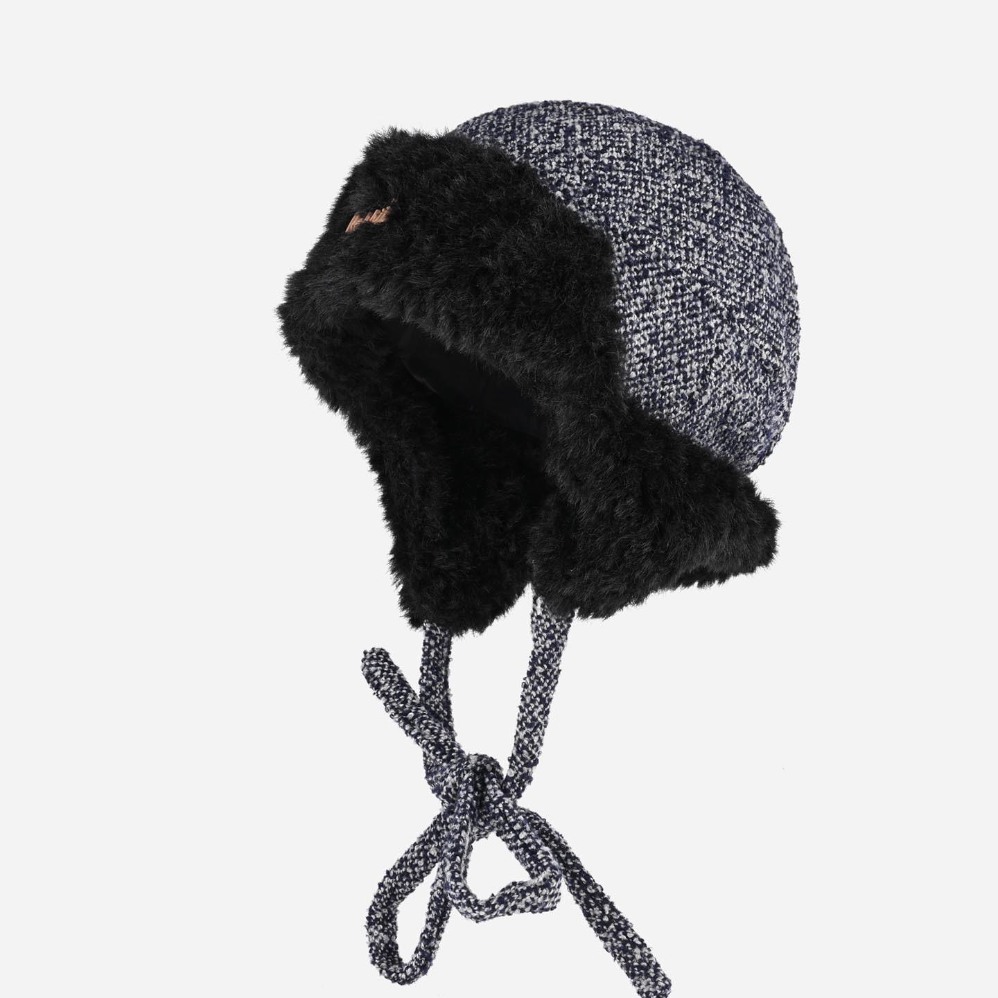 

Корейская версия плюшевая шапка женская зимняя плюшевая утолщенная велосипедная теплая шапка для защиты ушей модная трендовая шапка-ушанка Average size (55-59cm) чёрный