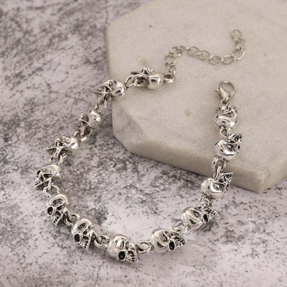 Punk Retro Skull Beaded Bracelet for Men Creative Personality Hip Hop Rock Women Bangle Hallowmas Jewelry Accessory Gift