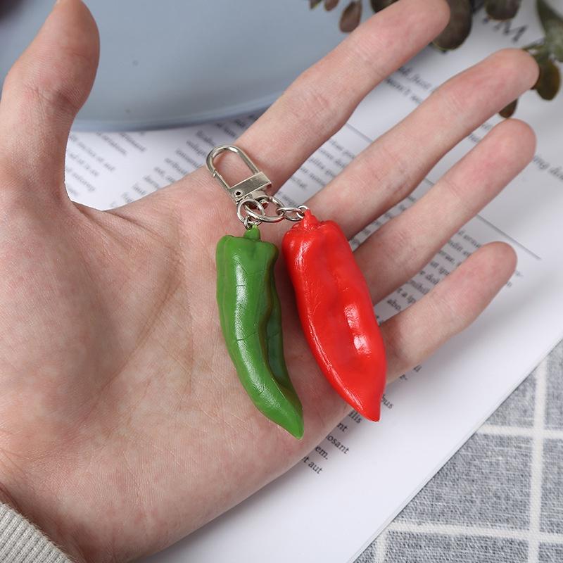 Realistic Red And Green Bell Pepper Keychain Creative Vegetable Bag Pendant