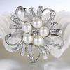 Exquisite Imitation Pearl Rhinestone Flower Brooches For Women Elegant Circle Wreath Leaf Lapel Pins Wedding Decoration Jewelry