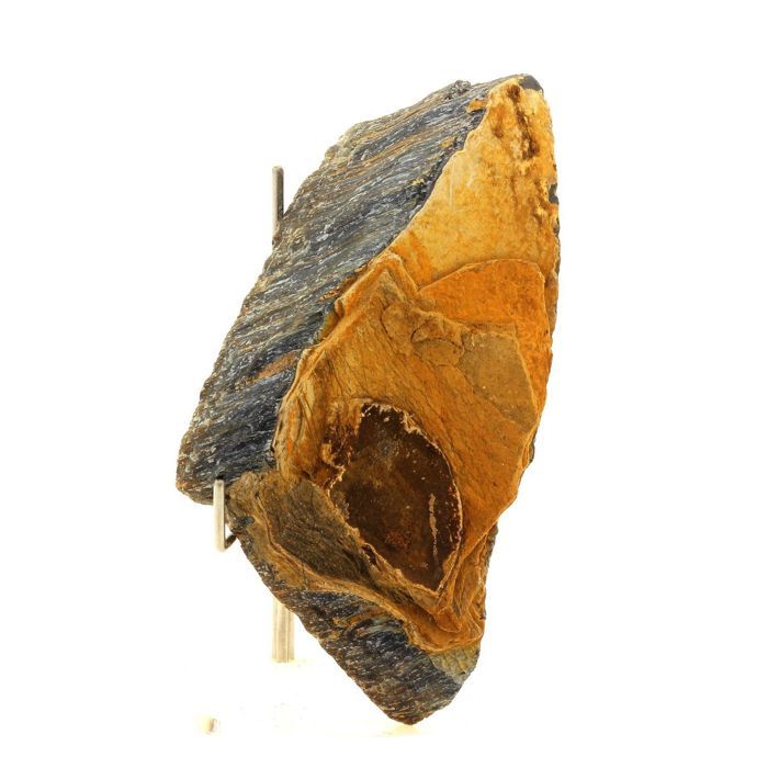 Pierres et Minéraux. Oeil de Faucon. 585.5 ct. Prieska, Northern Cape, Afrique du Sud.