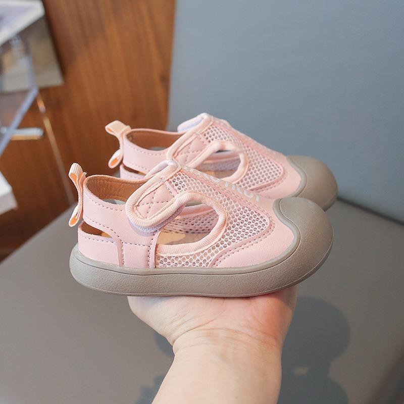 Kindersandalen Sommer Neuankömmlinge, Geschlossene Zehen Strand Schuhe, Unisex Weiche Sohle Netz Stoff Freizeit Baby Sport Sandalen.