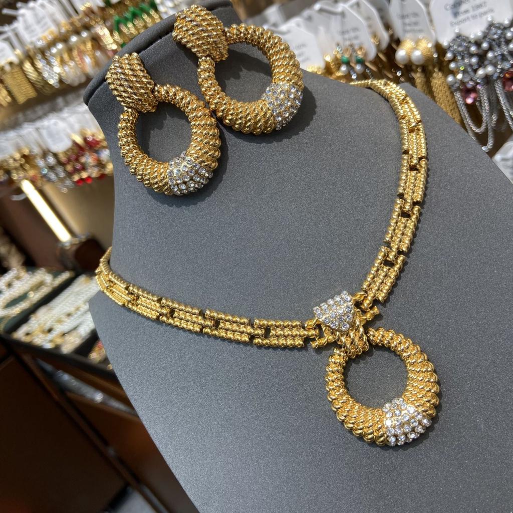 Ba Li Family Has The Same Trendy Brand Necklace, Western Antique Copper Plated 18K Gold Round Diamond Necklace Earrings Set.