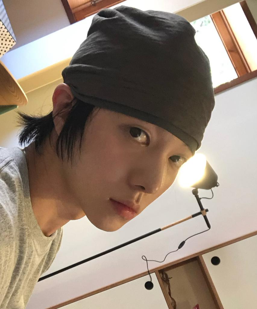 Eondeokeonteulol Cool Two-Tone Color Block Cotton Long Loose Fit Hat Beanie / Layered Slub / Khaki