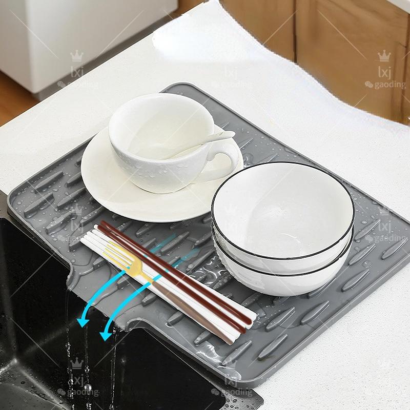 2025 New Silicone Worktop Saver No Spill Heat Resistant Drainer Mat Multi-Function Countertop Protector for Kitchen Sink