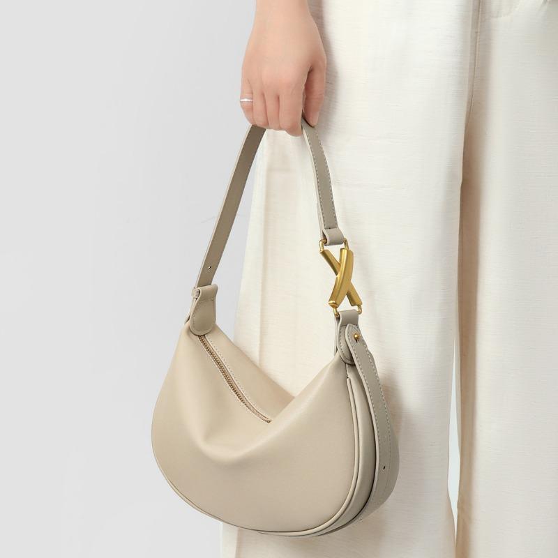 Genuine Leather: A Niche Designer's High-end Underarm Bag, Moon Shoulder Bag, Women's Bag