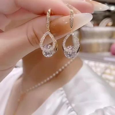 Korean High-End Niche Fashion Water Drop Earrings for Women