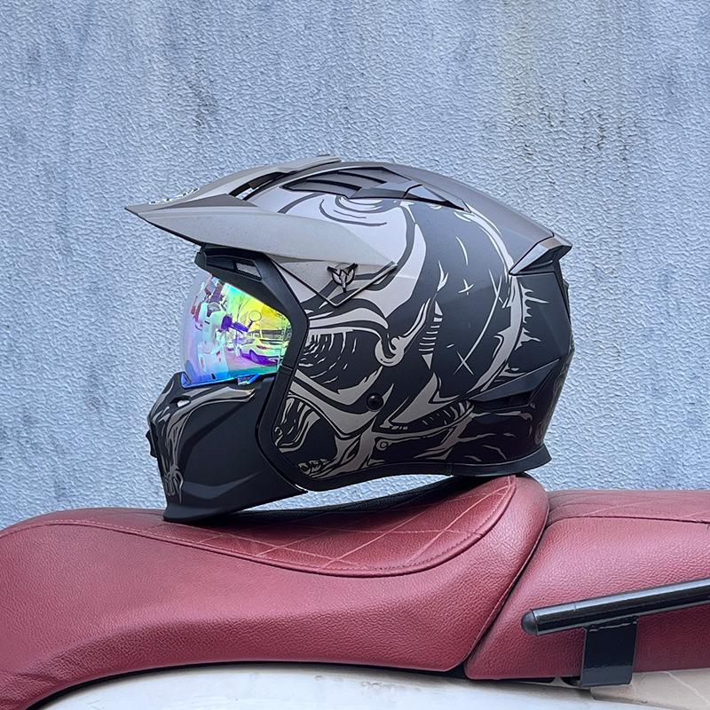 Street Fighter Motorcycle Helmet Men's and Women's Full Helmet Four Seasons Locomotive Retro Detachable Combination Helmet