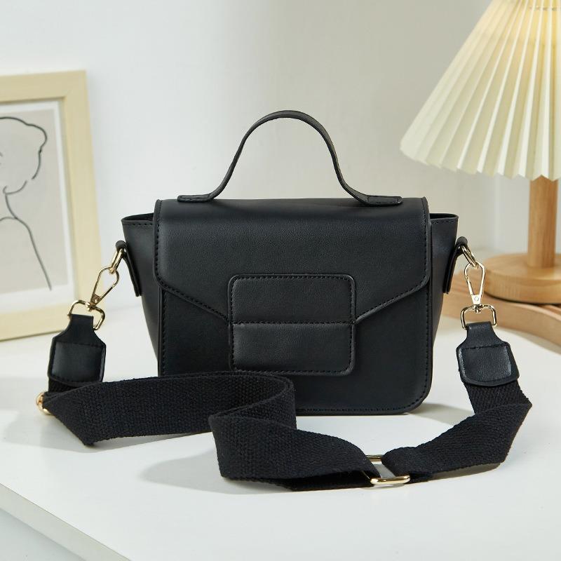 New women's bag black women's commuter bag casual fashion shoulder handbag simple versatile messenger bag
