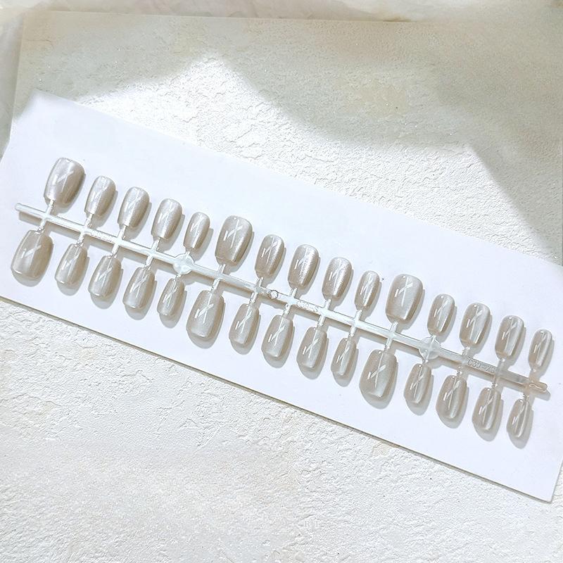 

Короткий съемный лист для нейл-арта цвета молочного чая XS-S-M three sizes 30 pieces/strip